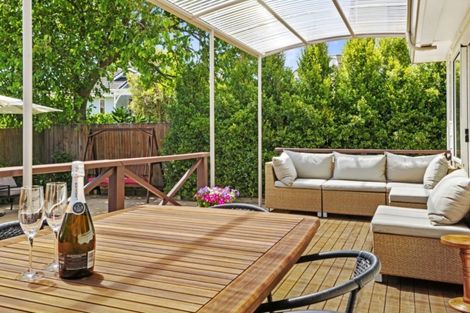 Photo of property in 2/67 Drake Street, Howick, Auckland, 2014