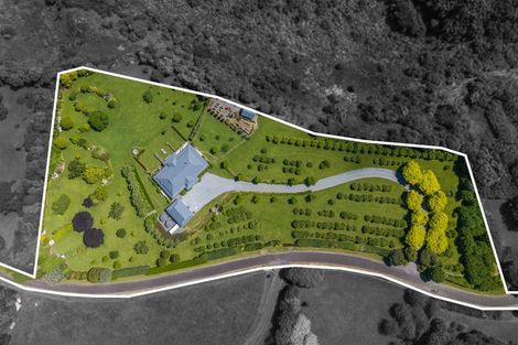 Photo of property in 68 Tarahunga Road, Levin, 5571