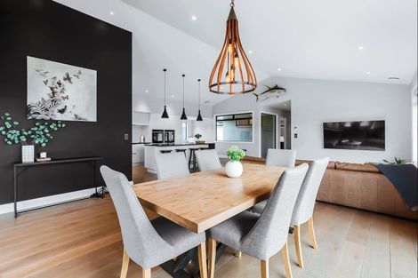 Photo of property in 10 Brighton Grove, Newstead, Hamilton, 3286