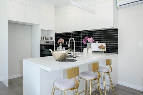 Photo of property in 12b September Place, Forrest Hill, Auckland, 0620