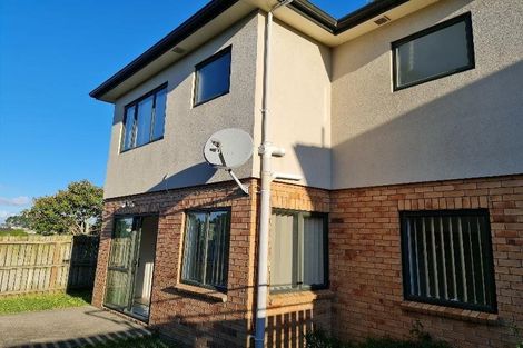 Photo of property in 26 Waldos Way, Mangere, Auckland, 2022