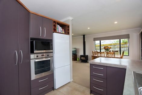 Photo of property in 4 Logan Grove, Feilding, 4702