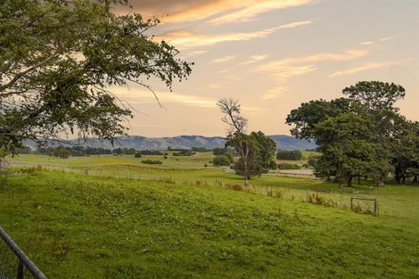 Photo of property in 302 Timaru Road, Waimate, 7978