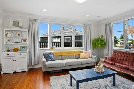 Photo of property in 8 Hurley Place, Cambridge, 3434