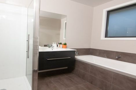 Photo of property in 8 Stowell Drive, Cromwell, 9310