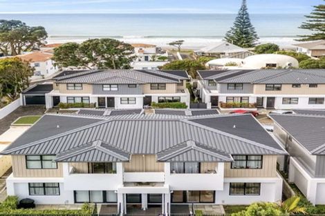 Photo of property in 2/445 Hibiscus Coast Highway, Orewa, 0931