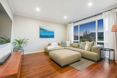 Photo of property in 24 Clifford Close, Leamington, Cambridge, 3432