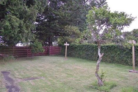 Photo of property in 10 Mcclintock Road, Massey, Auckland, 0614