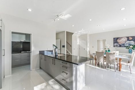 Photo of property in 7 Andy Crescent, Flat Bush, Auckland, 2016