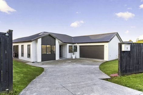 Photo of property in 9 Pukemarino Road, Waimauku, 0812