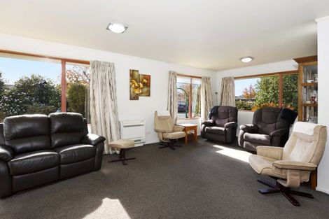 Photo of property in 16 Rintoul Place, Brightwater, 7022