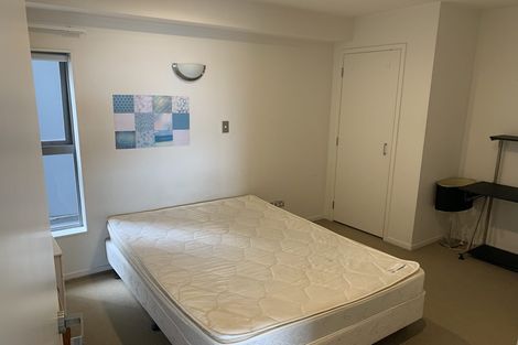 Photo of property in Alpha Apartments, 702/17 Vogel Lane, Auckland Central, Auckland, 1010