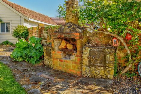 Photo of property in 67 Mako Mako Road, Levin, 5510