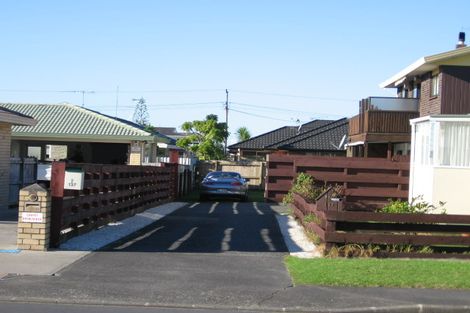 Photo of property in 2/137 Centreway Road, Orewa, 0931