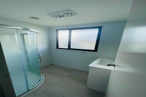 Photo of property in 2/13 Rollerson Street, Papakura, 2110