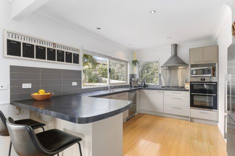 Photo of property in 53 Jelas Road, Red Beach, 0932