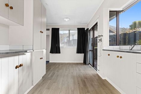 Photo of property in 3 Crystal Place, Pukehangi, Rotorua, 3015