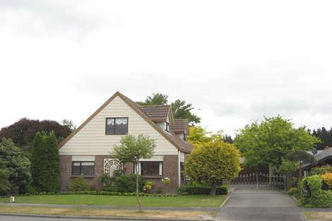 Photo of property in 249 Queenspark Drive, Parklands, Christchurch, 8083