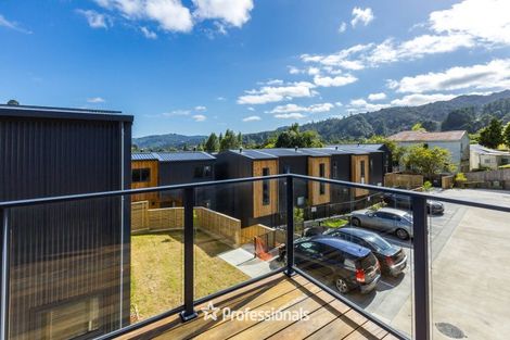 Photo of property in 31/33 Raukawa Street, Stokes Valley, Lower Hutt, 5019