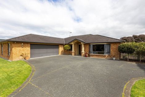 Photo of property in 12 Grace Avenue, Rototuna North, Hamilton, 3210