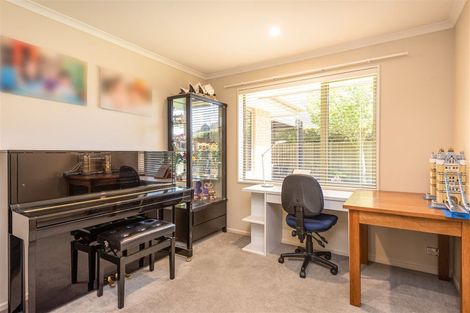 Photo of property in 18 Eaglesome Avenue, Aidanfield, Christchurch, 8025