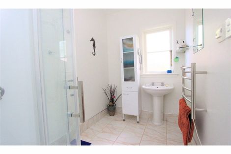 Photo of property in 21 Main Road, Havelock, 7100