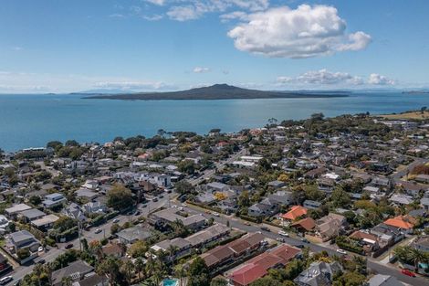 Photo of property in 3/5 Onepoto Road, Hauraki, Auckland, 0622