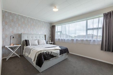 Photo of property in 20 Ruahine Street, Dannevirke, 4930