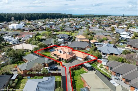 Photo of property in 39 Broadhaven Avenue, Parklands, Christchurch, 8083