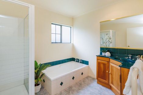 Photo of property in 184 Victoria Avenue, Hokowhitu, Palmerston North, 4410