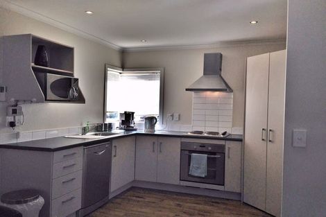 Photo of property in 3/66 Kawaha Point Road, Kawaha Point, Rotorua, 3010