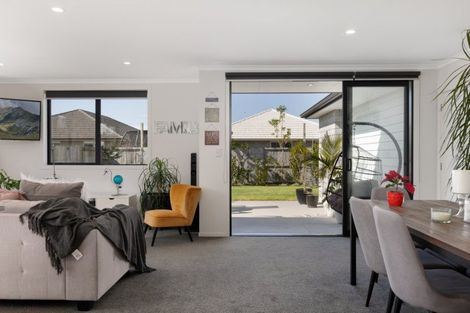 Photo of property in 4 Dunkeld Drive, Papamoa, 3118