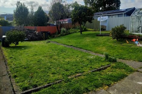 Photo of property in 14 Oxford Crescent, Ebdentown, Upper Hutt, 5018