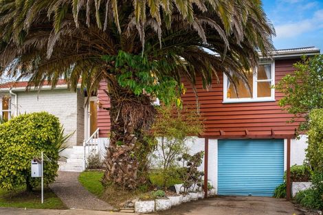 Photo of property in 2 Monterey Place, Totara Park, Upper Hutt, 5018