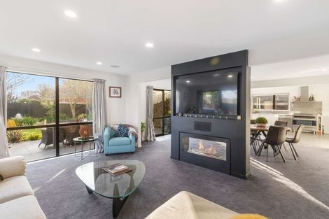 Photo of property in 66 Regency Crescent, Redwood, Christchurch, 8051