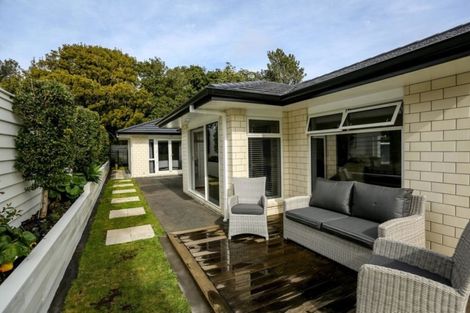 Photo of property in 3b Anderson Way, Highlands Park, New Plymouth, 4312