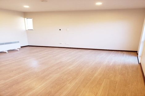 Photo of property in 64 Sunset Road, Unsworth Heights, Auckland, 0632