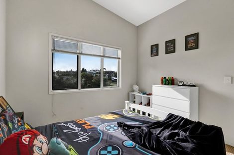 Photo of property in 10 Caledonia Place, Highlands Park, New Plymouth, 4312