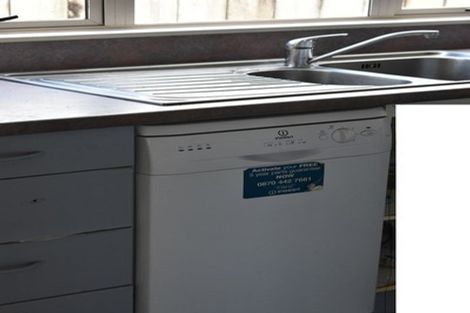 Photo of property in 9/43 Fruitvale Road, New Lynn, Auckland, 0600