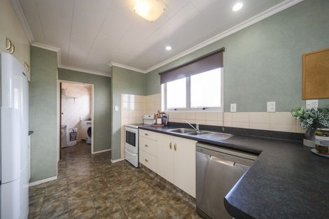 Photo of property in 7 Dunk Place, Milson, Palmerston North, 4414