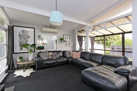 Photo of property in 22 Whitby Crescent, Flaxmere, Hastings, 4120