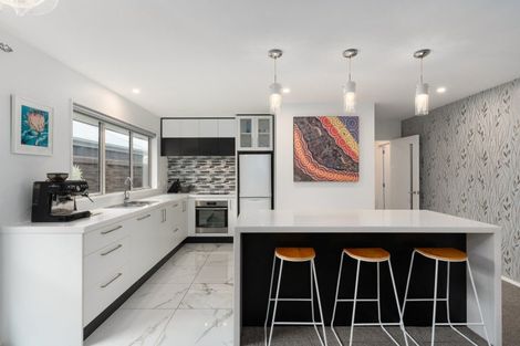 Photo of property in 21 Bronco Drive, Aidanfield, Christchurch, 8025