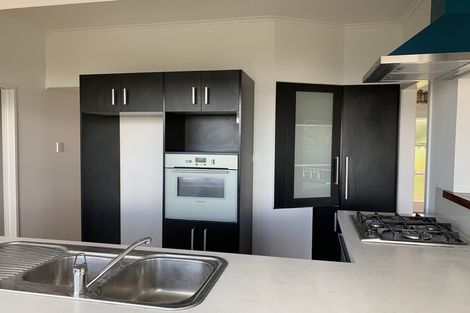 Photo of property in 65 Norwood Road, Bayswater, Auckland, 0622