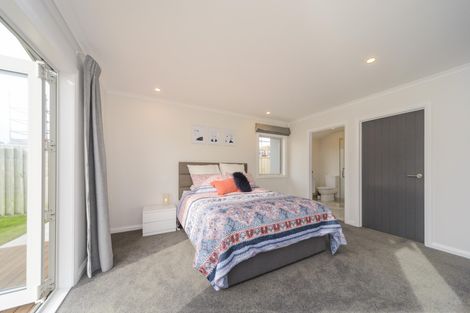 Photo of property in 28 Serenity Crescent, Kelvin Grove, Palmerston North, 4414