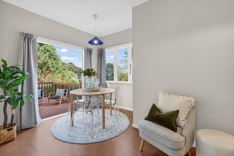 Photo of property in 16 Woodvale Grove, Fairfield, Lower Hutt, 5011