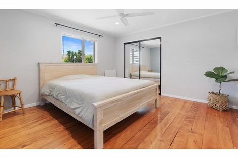 Photo of property in 57 Hauraki Road, Leigh, Warkworth, 0985