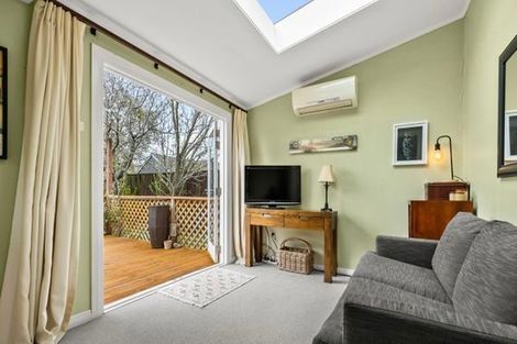 Photo of property in 6 Sandford Street, Trentham, Upper Hutt, 5018