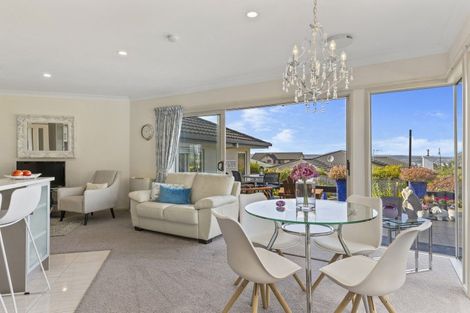 Photo of property in 17 Acacia Bay Road, Nukuhau, Taupo, 3330