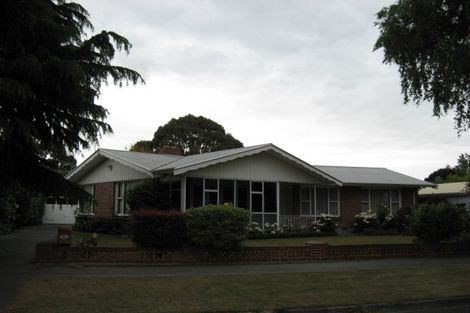 Photo of property in 62 Burnside Crescent, Burnside, Christchurch, 8053