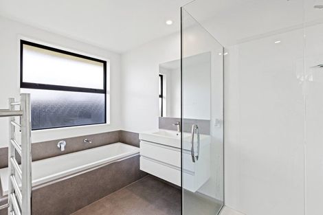 Photo of property in 28 Chatsworth Avenue, Rangiora, 7400